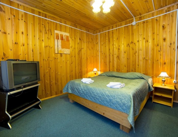 «Эконом» номер в коттедже с отдельным входом - Парк-отель «Покровское» (бывш. «Царский лес»)