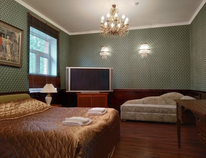 «Царский» номер - Парк-отель «Покровское» (бывш. «Царский лес»)