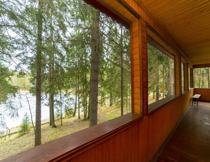 Коттедж шестиместный с видом на озеро - Парк-отель «Покровское» (бывш. «Царский лес»)