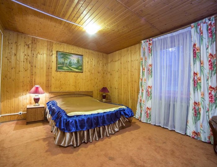 Коттедж шестиместный с видом на озеро - Парк-отель «Покровское» (бывш. «Царский лес»)